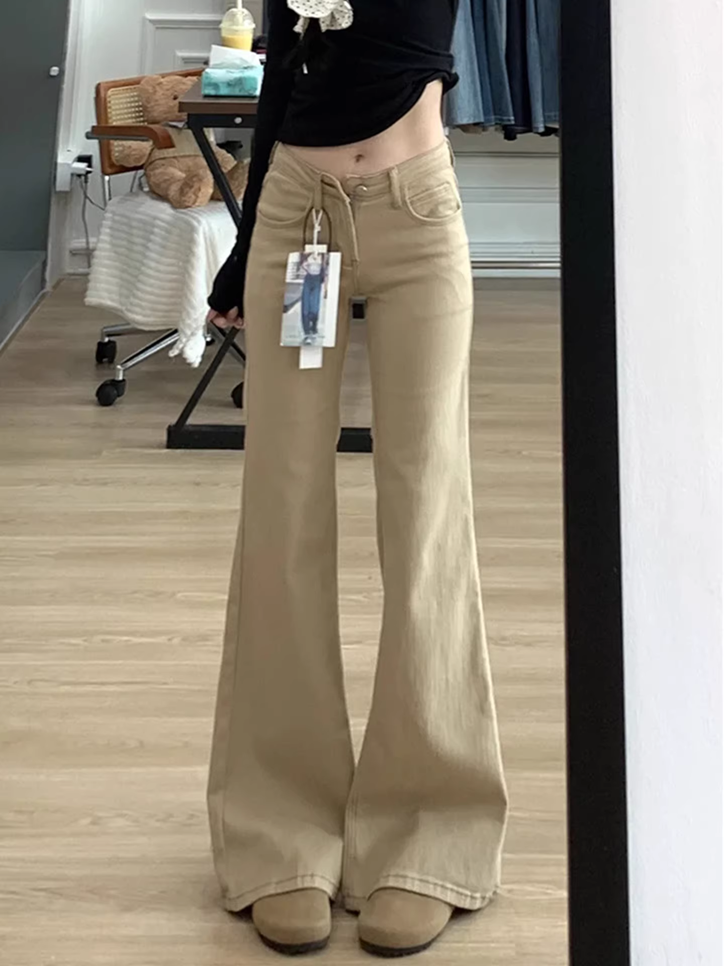 Quần jeans kaki dáng loe La Chapelle dành cho nữ, mẫu mới thu đông 2025, cạp cao, rộng rãi, kiểu dáng nhỏ nhắn, ống chuông