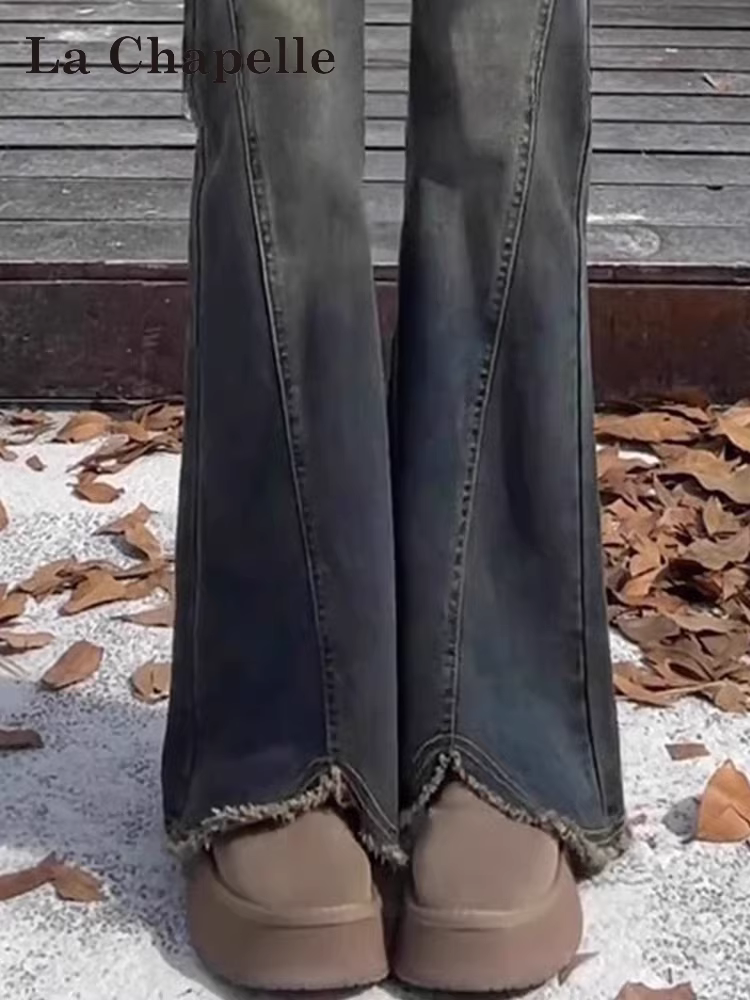 Quần jean ống loe lót lông cừu viền tua rua kiểu La Chapelle dành cho nữ, quần ống loe cạp cao mới mùa thu đông dành cho người có vóc dáng nhỏ nhắn.