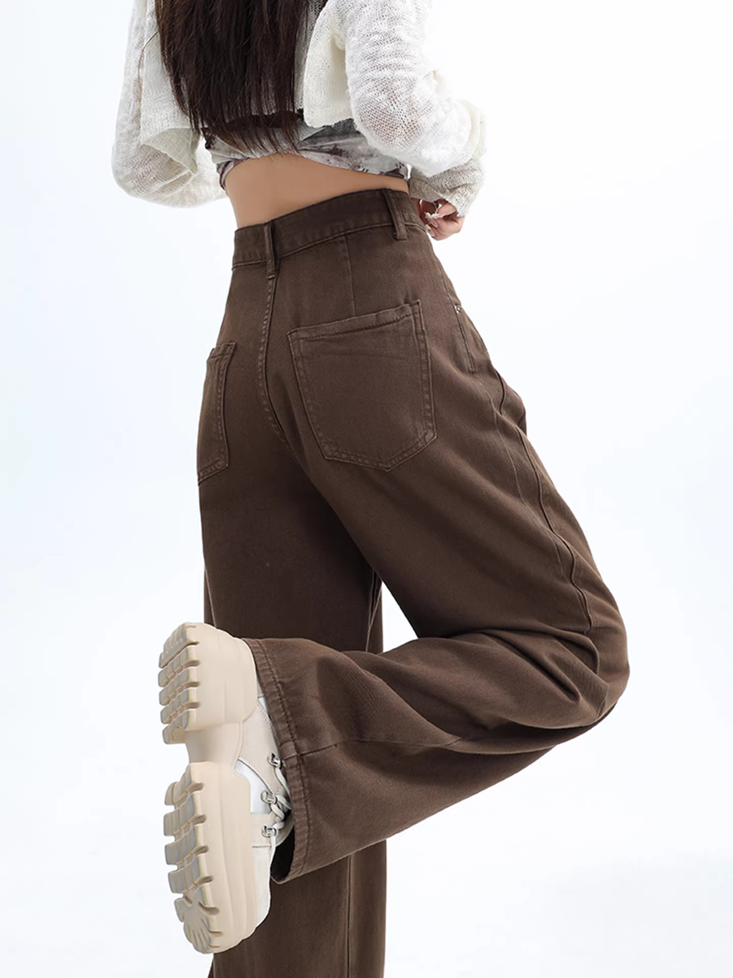 Quần jeans ống rộng màu cà phê lót lông cừu La Chapelle dành cho nữ, kiểu dáng mới thu đông 2025, cạp cao, phong cách Mỹ, chất liệu mềm mại.