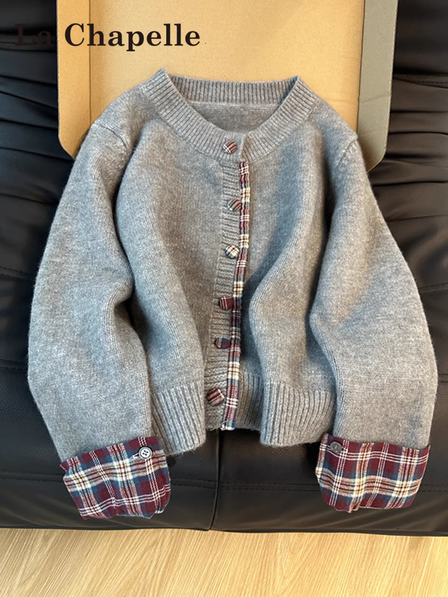 Áo cardigan len dệt kim kẻ ca rô màu xám La Chapelle dành cho nữ, mẫu mới thu đông 2025, kiểu dáng nhỏ nhắn