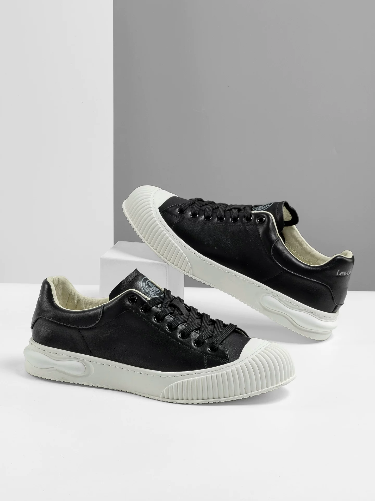 Giày nam Maple Leaf mùa thu, giày thể thao da thật, đế mềm, mẫu mới 2025, giày thường đa năng, giày đen đơn giản, giày thời trang