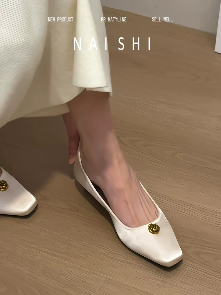 Phiên bản da cừu! Giày Mary Jane bằng vải satin Pháp dành cho nữ, kiểu lười, phong cách Chanel, thanh lịch, tiện lợi khi đi làm, mũi vuông, giày đơn đế thấp.
