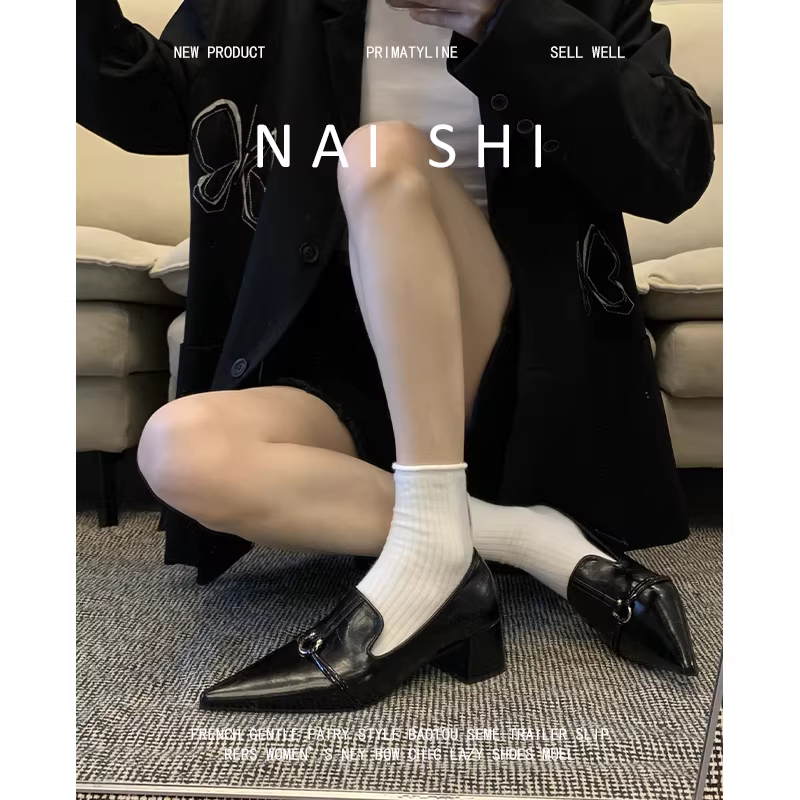 Phiên bản da cừu! Giày lười mũi nhọn thời trang cổ điển dành cho nữ, giày da nhỏ có khóa kim loại cao cấp, giày đế dày màu đen.