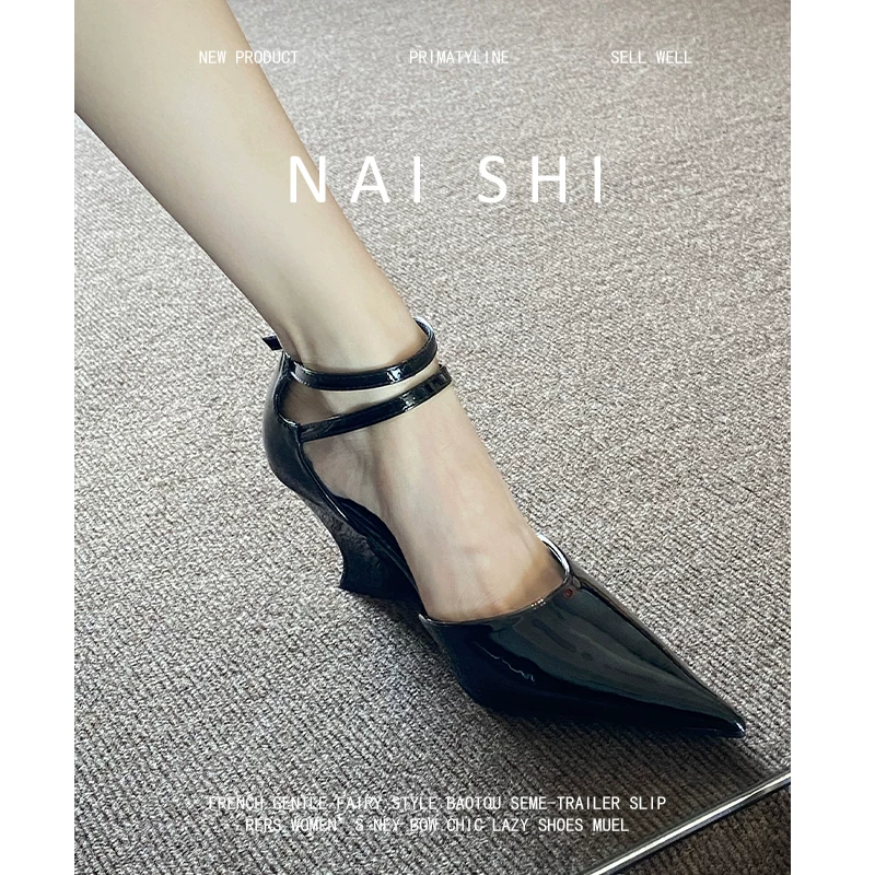 Phiên bản da cừu! Dép sandal nữ kiểu Pháp thanh lịch, mũi kín, gót cao đế xuồng, quai đơn, thiết kế khoét lỗ, giày cao gót mũi nhọn.