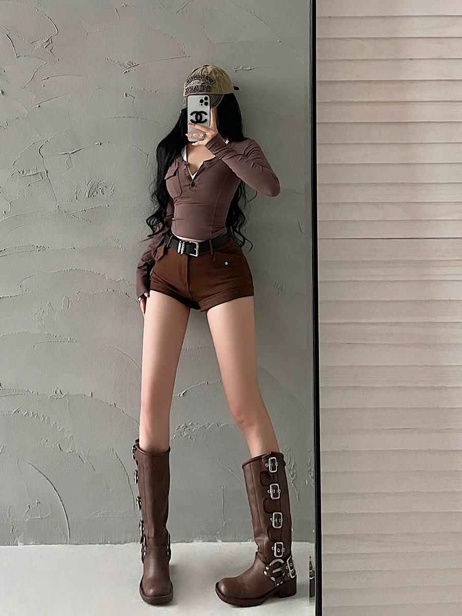 YoungGirlDay Quần short công sở ôm sát eo cao gợi cảm phong cách Mỹ kèm thắt lưng thời thượng.