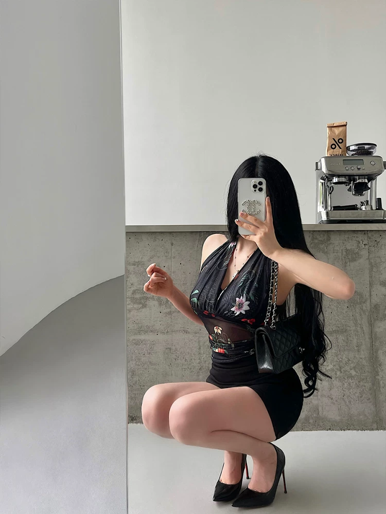 YoungGirlDay Áo dây rút dây rút hở lưng gợi cảm phong cách retro châu Âu và Mỹ kiểu Âu Mỹ gợi cảm có dây rút ở eo bằng lưới in hoa hồng