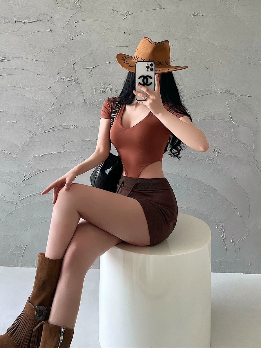 YoungGirlDay Áo thun bodysuit cổ chữ V co giãn, ôm sát, tay ngắn, màu trơn gợi cảm