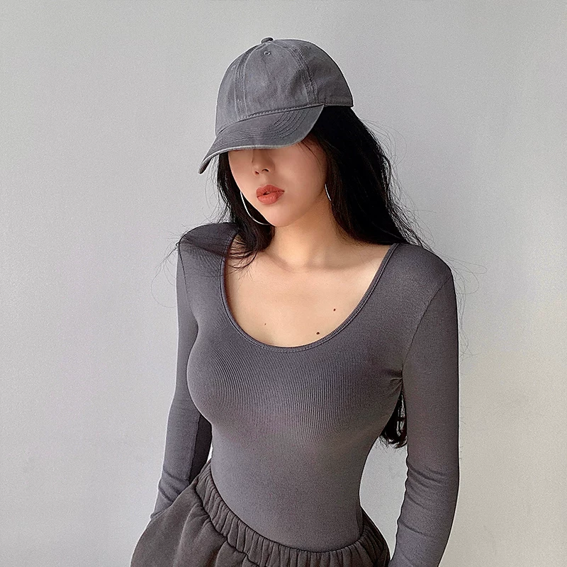 YoungGirlDay Áo crop top ngắn ôm sát phong cách Âu Mỹ gợi cảm với cổ tròn thấp và áo thun dài tay co giãn.