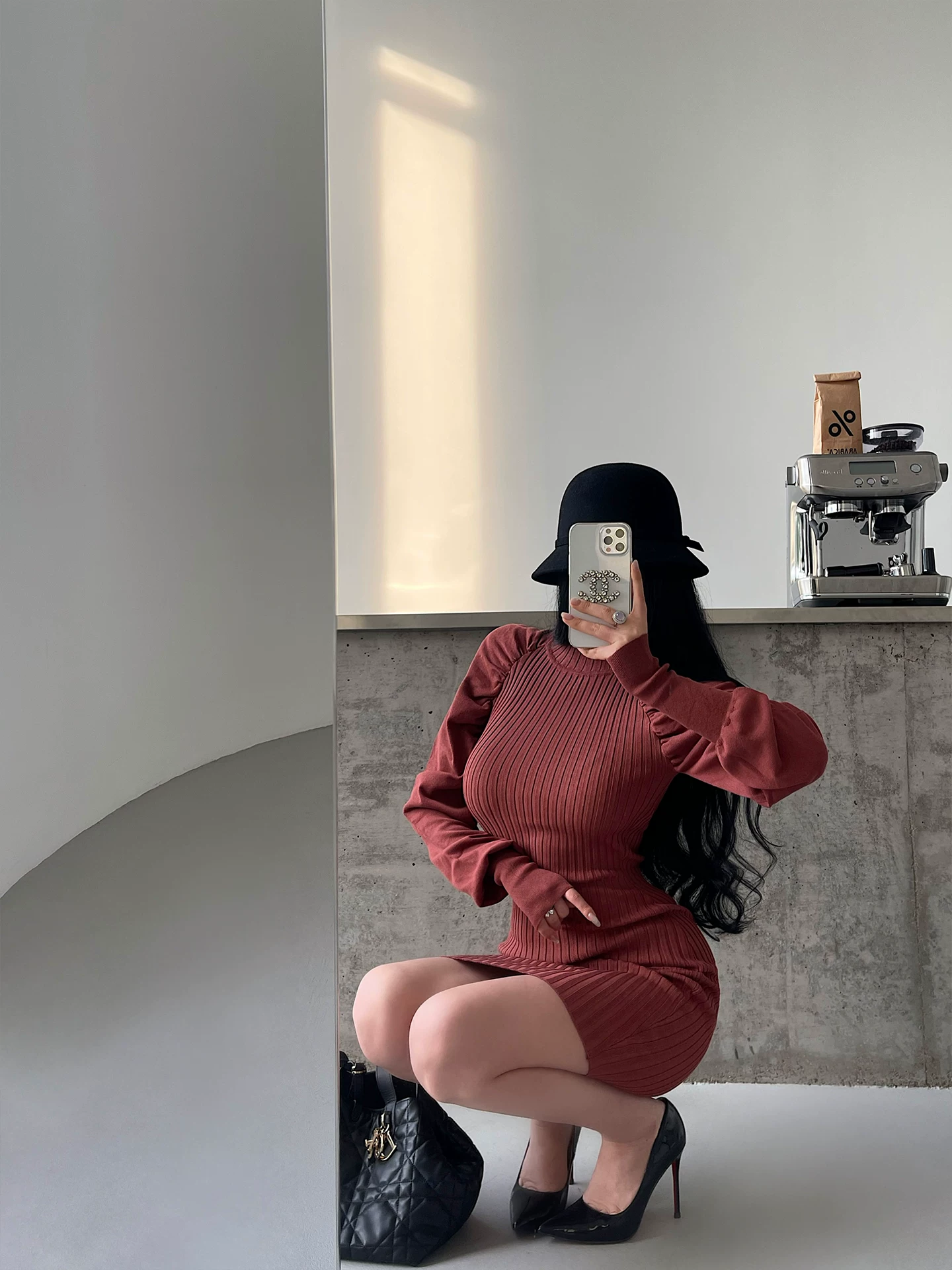 YoungGirlDay phong cách Hàn Quốc thuần khiết khao khát váy ngắn ôm sát cổ cao tay phồng kiểu dáng bodycon