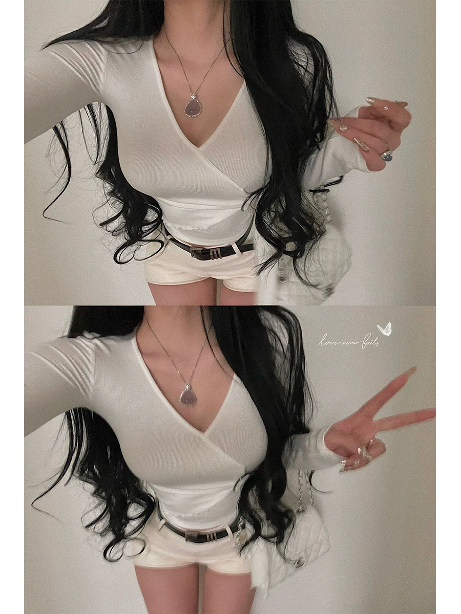 YoungGirlDay khao khát thuần khiết gợi cảm cổ chữ V nút hình trái tim thiết kế dây ruy băng thon gọn eo thon gọn áo thun dài tay