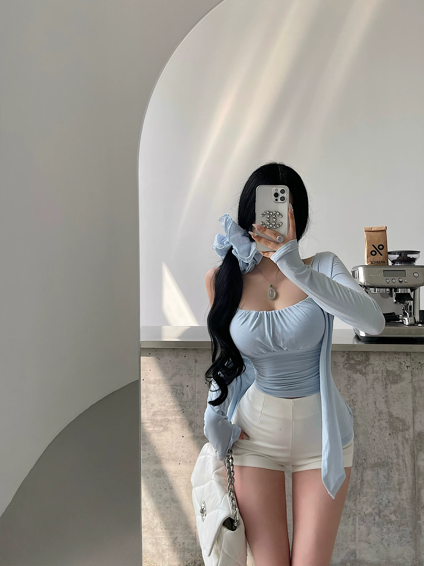 YoungGirlDay khao khát thuần khiết phong cách dịu dàng gợi cảm áo yếm xếp ly ôm eo có miếng đệm ngực kèm áo cardigan dài tay