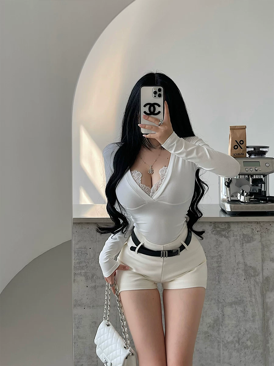 YoungGirlDay khao khát thuần khiết hot girl gợi cảm cổ chữ V sâu phối ren ôm sát áo thun dài tay cơ bản