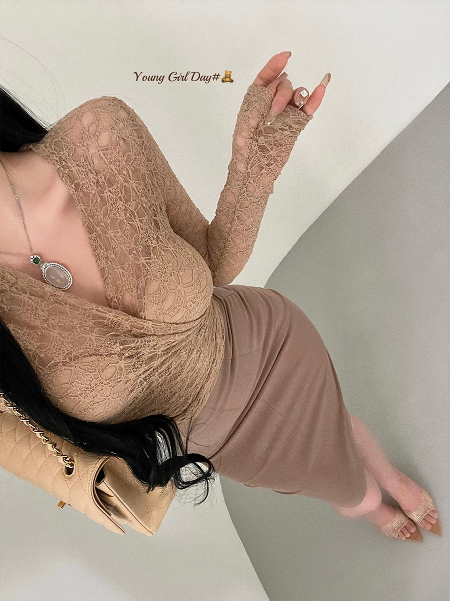 YoungGirlDay Pure Desire Atmosphere Cổ chữ V gợi cảm Slim Fit eo thon dài tay khoét lỗ hơi xuyên thấu Áo ren hơi xuyên thấu
