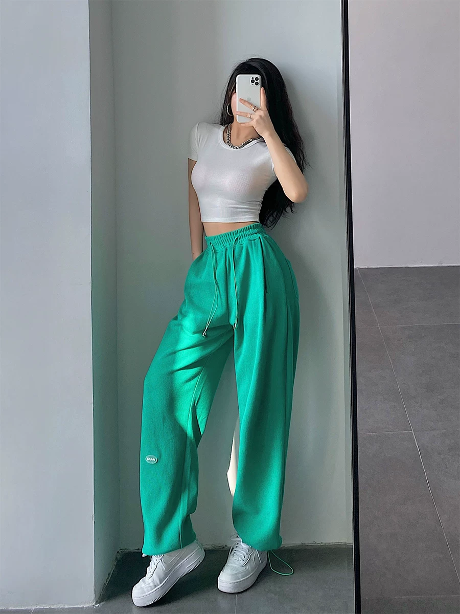 YoungGirlDay Quần jogger dây rút dáng rộng cạp cao phong cách đường phố châu Âu và Mỹ với quần thể thao thường ngày kiểu chắp vá.