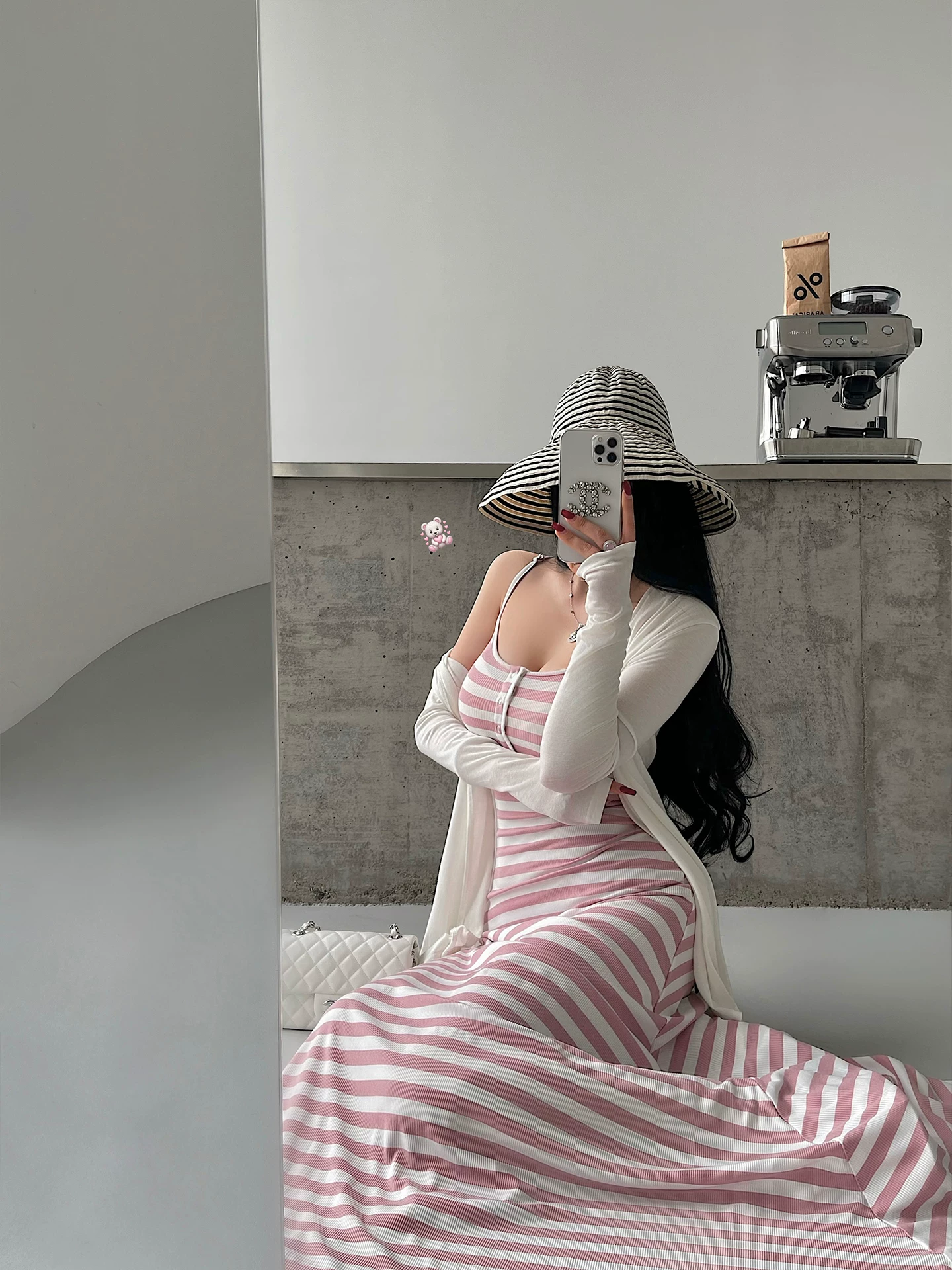 YoungGirlDay phong cách thuần khiết gợi cảm, phong cách lười biếng, vừa vặn, viền rộng, váy sọc có dây đeo, váy dài đến sàn