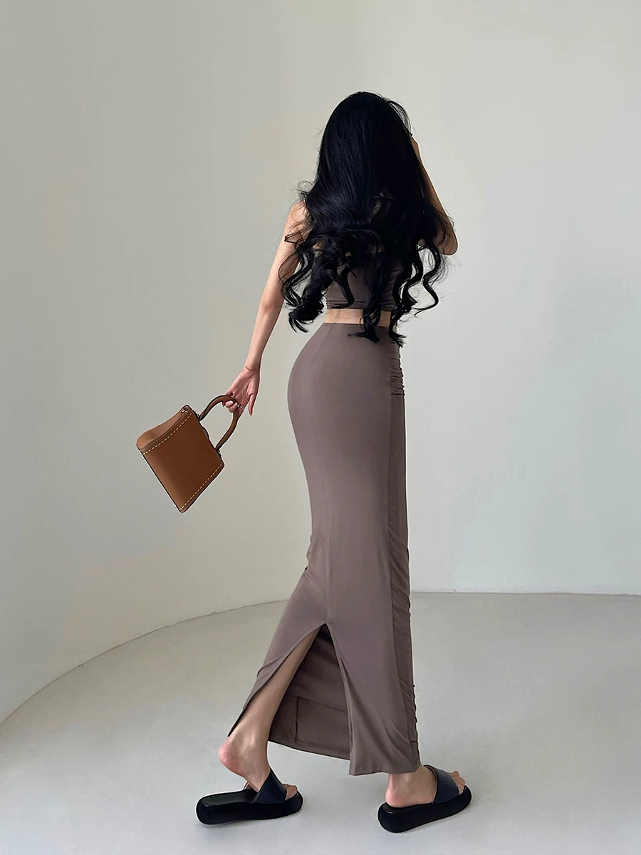 YoungGirlDay khao khát thuần khiết gợi cảm, bộ váy dài xẻ tà ôm sát eo cao xếp ly ôm sát hông