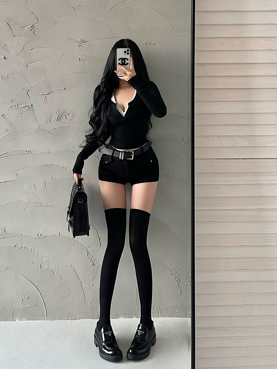 YoungGirlDay Quần short công sở ôm sát eo cao gợi cảm phong cách Mỹ kèm thắt lưng thời thượng.