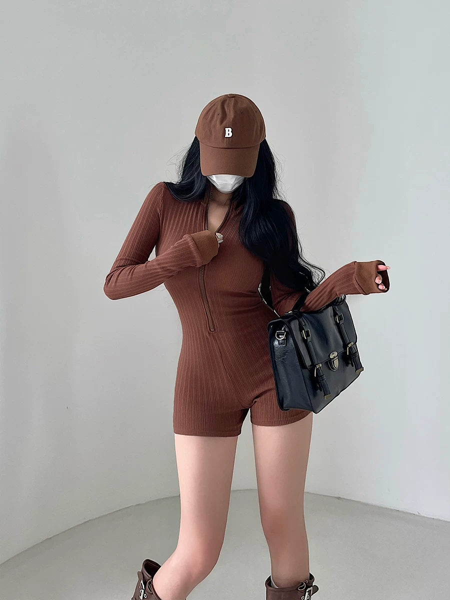 YoungGirlDay Phong cách châu Âu và Mỹ phong cách cô gái nóng bỏng cổ đứng có khóa kéo dáng ôm vừa vặn dài tay màu trơn quần short dệt kim hợp thời trang