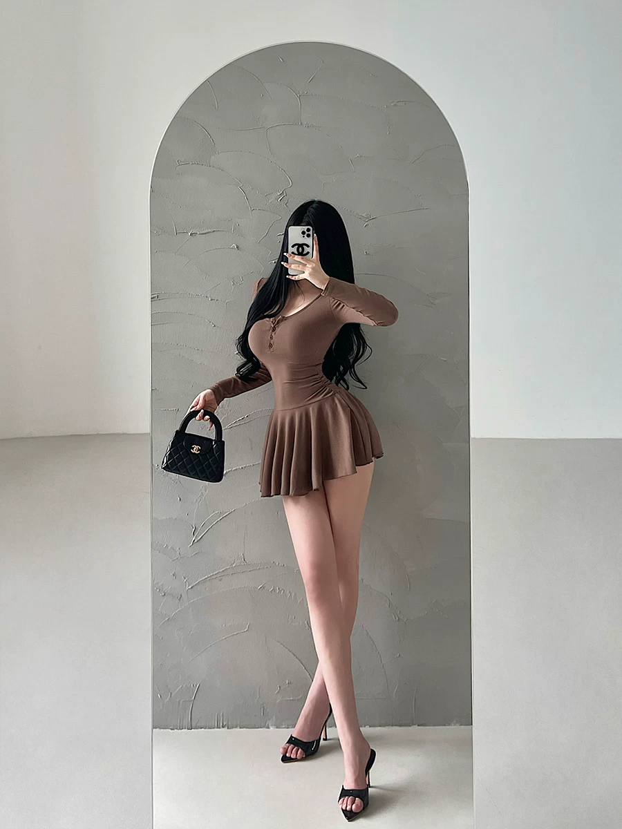 YoungGirlDay Pure Desire Ballet Style Váy xếp ly cổ chữ U eo thon Váy dài tay Bộ quần short cạp cao