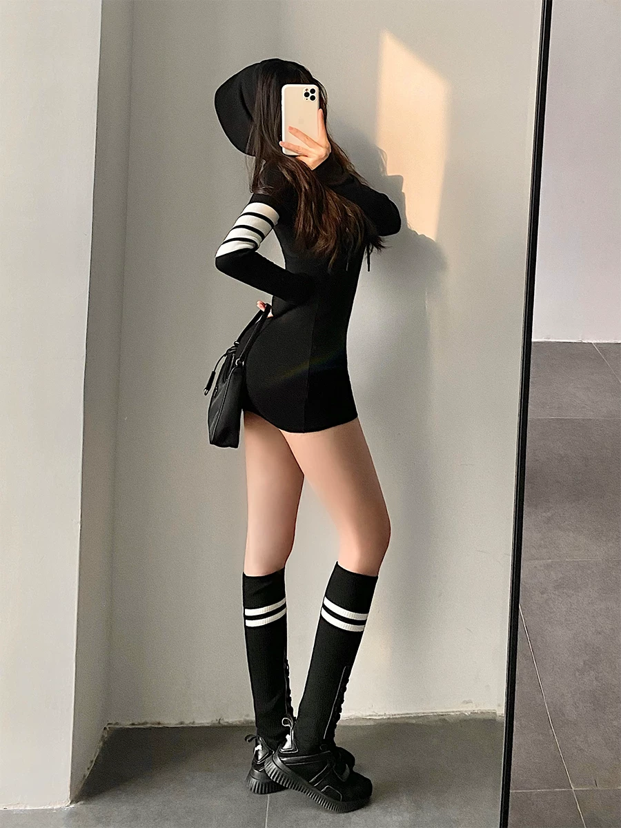 YoungGirlDay khao khát thuần khiết gợi cảm ôm sát dây rút có mũ trùm đầu dài tay đan dây rút váy ngắn hợp thời trang