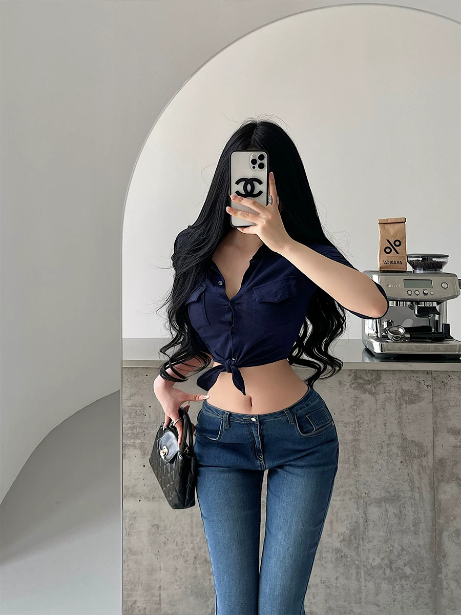 YoungGirlDay Áo crop top ngắn có cổ, thắt eo, tay áo ba phần tư, phong cách Hàn Quốc thuần khiết gợi cảm.