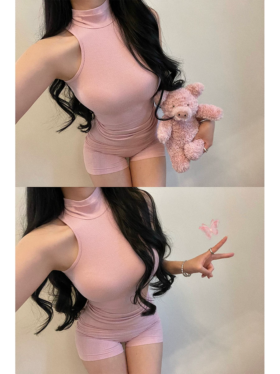 YoungGirlDay khao khát thuần khiết cô gái nóng bỏng gợi cảm áo ba lỗ không tay cổ cao quần short cạp thấp kiểu dáng thời thượng