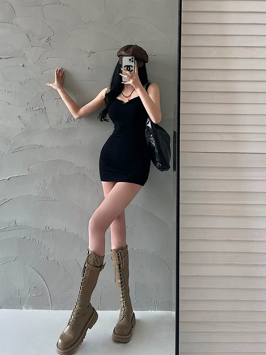 YoungGirlDay Pure Desire Style Váy ôm sát cổ chữ V co giãn kiểu dáng gợi cảm với váy ngắn.