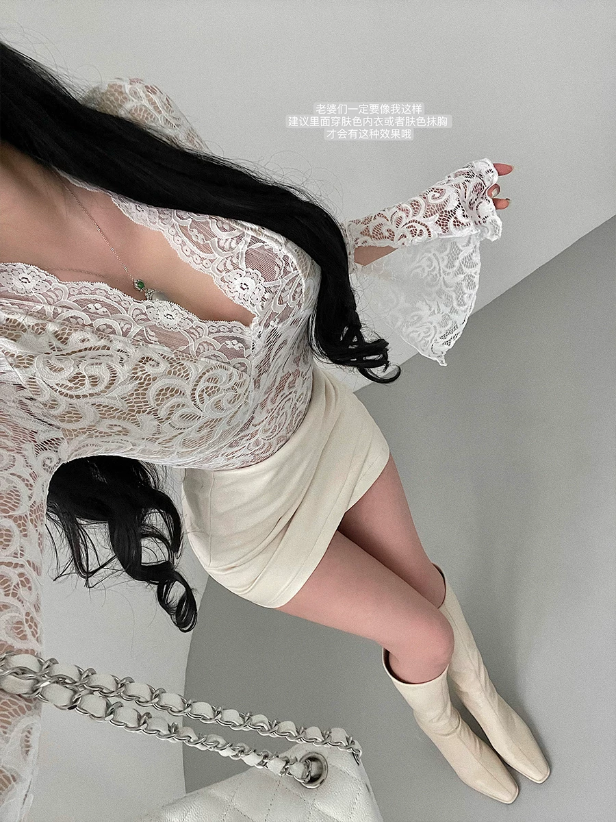 YoungGirlDay Pure Desire Atmosphere Gợi cảm Deep V Slim Fit Tay áo dài xòe có ren rỗng