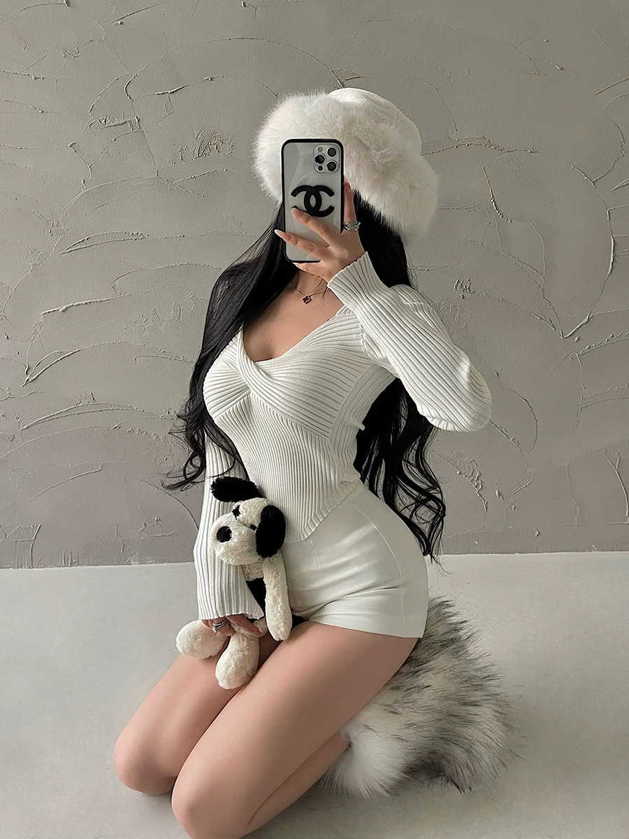 YoungGirlDay Pure Desire Áo dệt kim dài tay cổ chữ V gợi cảm Slim Fit Twist Knot dành cho nữ.