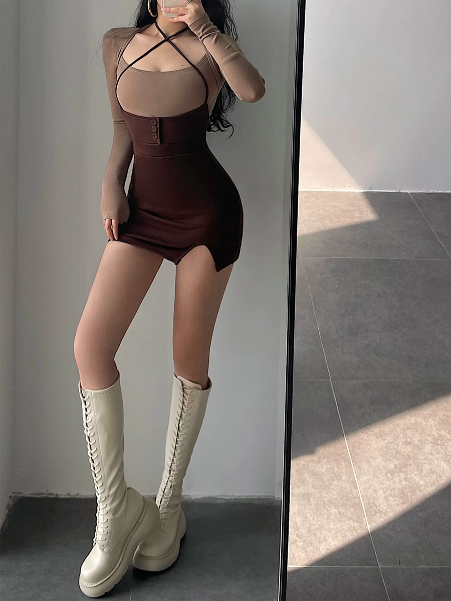 YoungGirlDay váy ngắn ôm sát màu trơn gợi cảm, ôm sát eo, cổ yếm, xẻ bên hông, váy ngắn ôm sát cơ thể