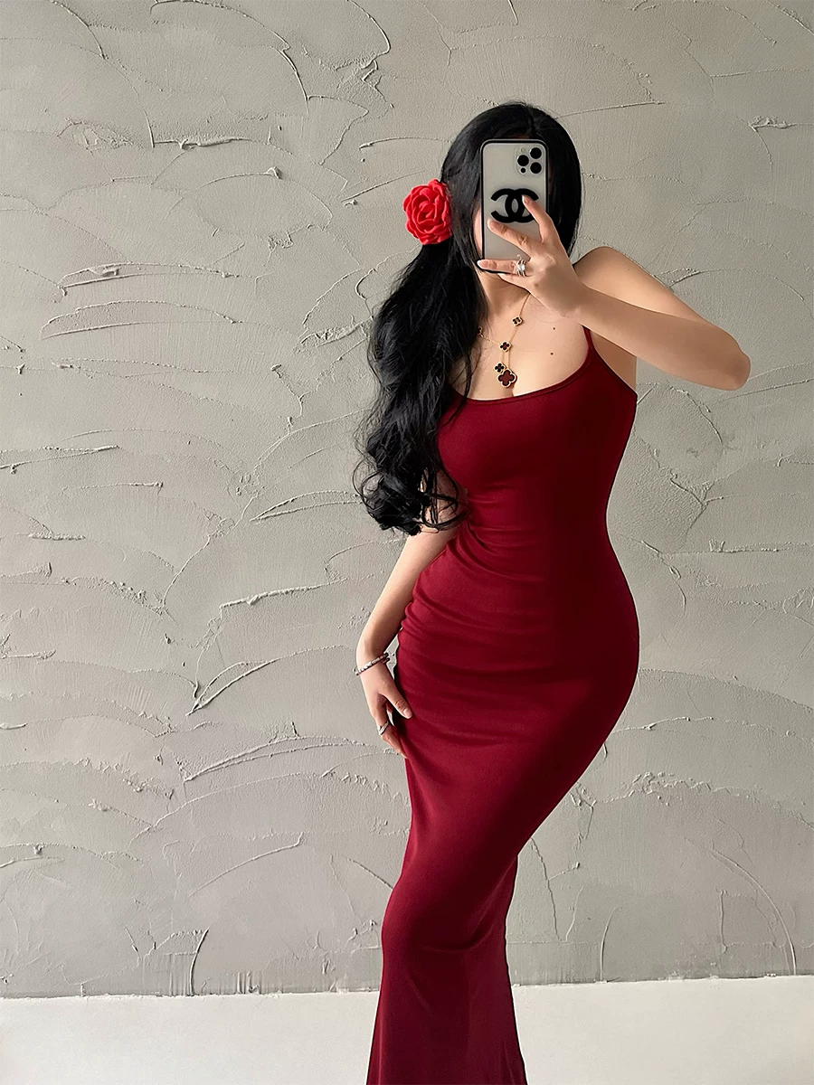 YoungGirlDay khao khát thuần khiết gợi cảm ôm sát cơ thể có thể điều chỉnh dây đeo vai ôm sát hông váy đuôi cá váy dài