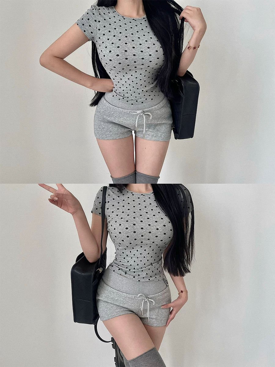 YoungGirlDay Pure Desire Sweet Girl Cổ Tròn Slim Fit Thiết Kế Vai Thông Thường Co Giãn Tay Ngắn Áo Phông Chấm Bi Hàng Đầu