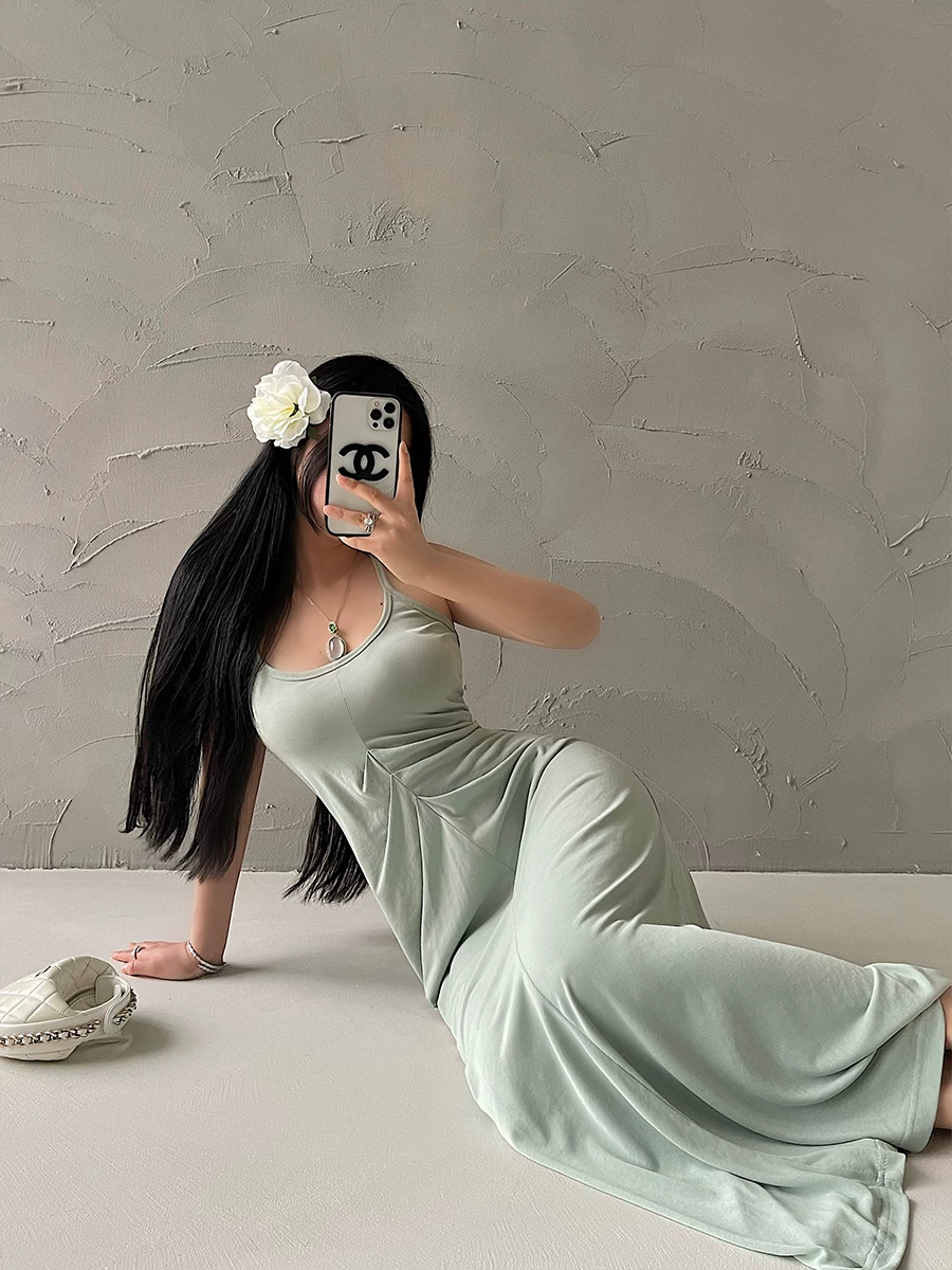 YoungGirlDay khao khát thuần khiết, gợi cảm, ôm sát, xếp nếp, thắt eo, váy dài kiểu racerback