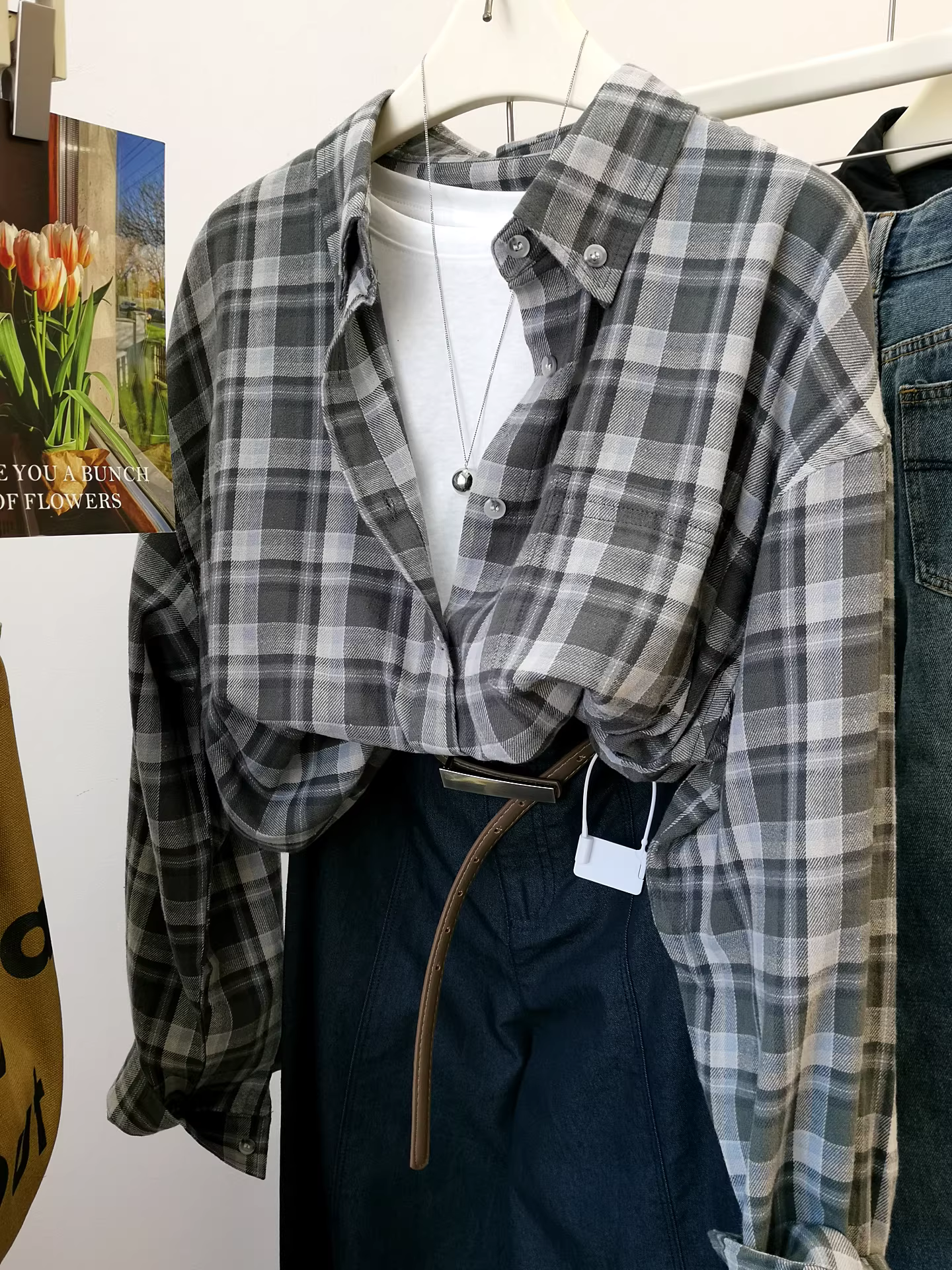 Phong cách lười biếng được thăng hoa ~ Áo sơ mi dài tay kẻ sọc màu xám nhạt phong cách Hàn Quốc dành cho nữ, mùa thu