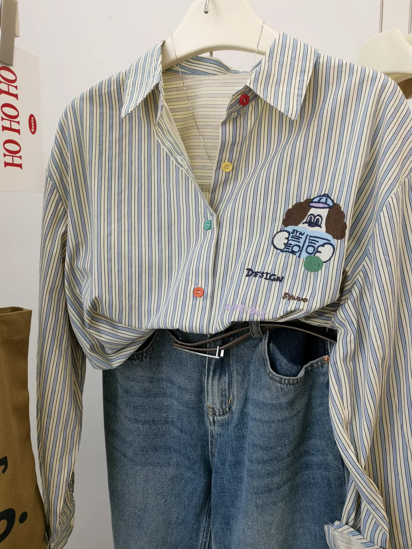 Áo sơ mi nữ cotton nguyên chất tay dài thêu hình mèo con sọc dọc cổ điển mùa xuân 2026