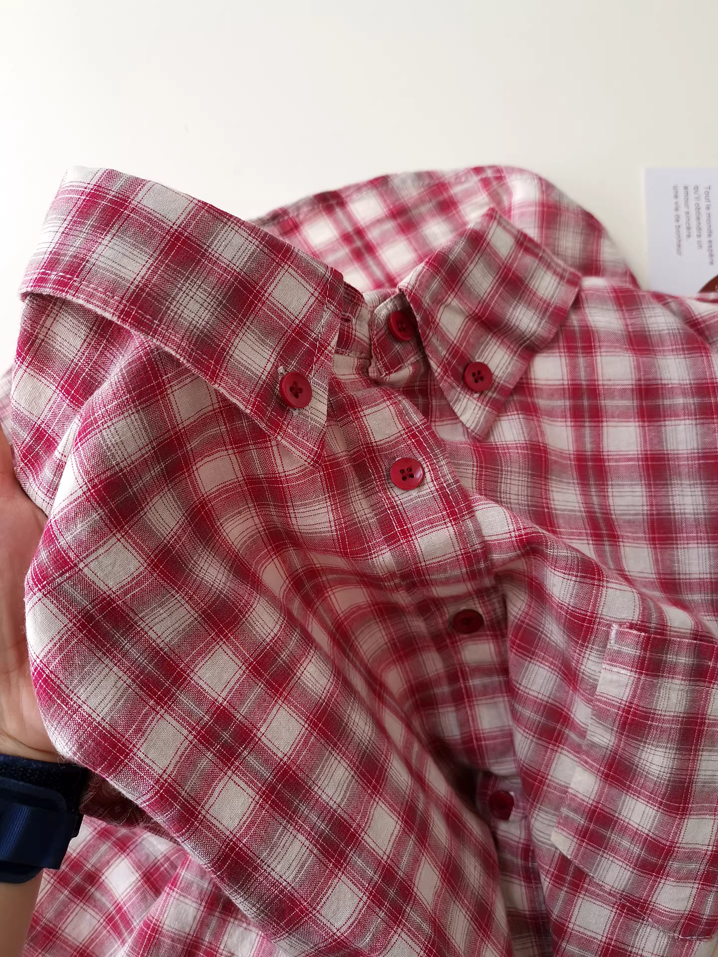 Áo sơ mi cotton kẻ đỏ dài tay phong cách Hàn Quốc đa năng, đơn giản, thoải mái, kiểu dáng mùa hè mỏng nhẹ, mùa thu sớm 2025 dành cho nữ