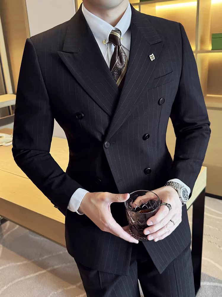Bộ vest kẻ sọc hai hàng khuy nam, kiểu dáng mới xuân thu, thời thượng, cao cấp, lịch sự, ôm dáng, bộ ba món