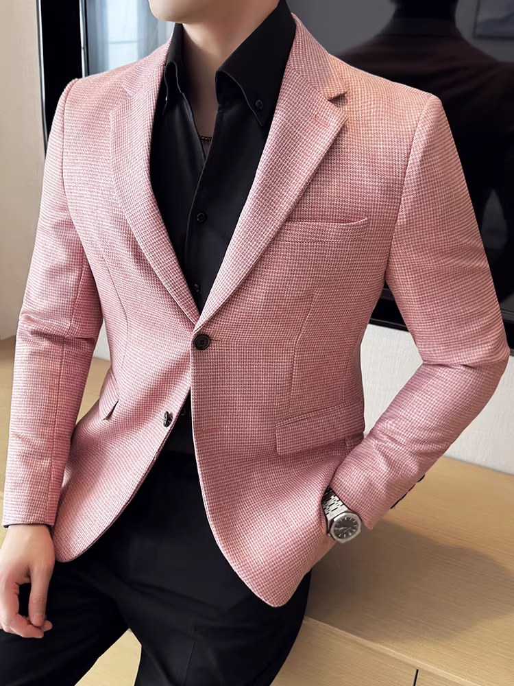 Áo blazer kẻ ô vuông lụa sáng màu dành cho nam, mùa thu 2025, dáng ôm, đa năng, phong cách lịch sự nhưng vẫn trẻ trung, chất liệu cao cấp.