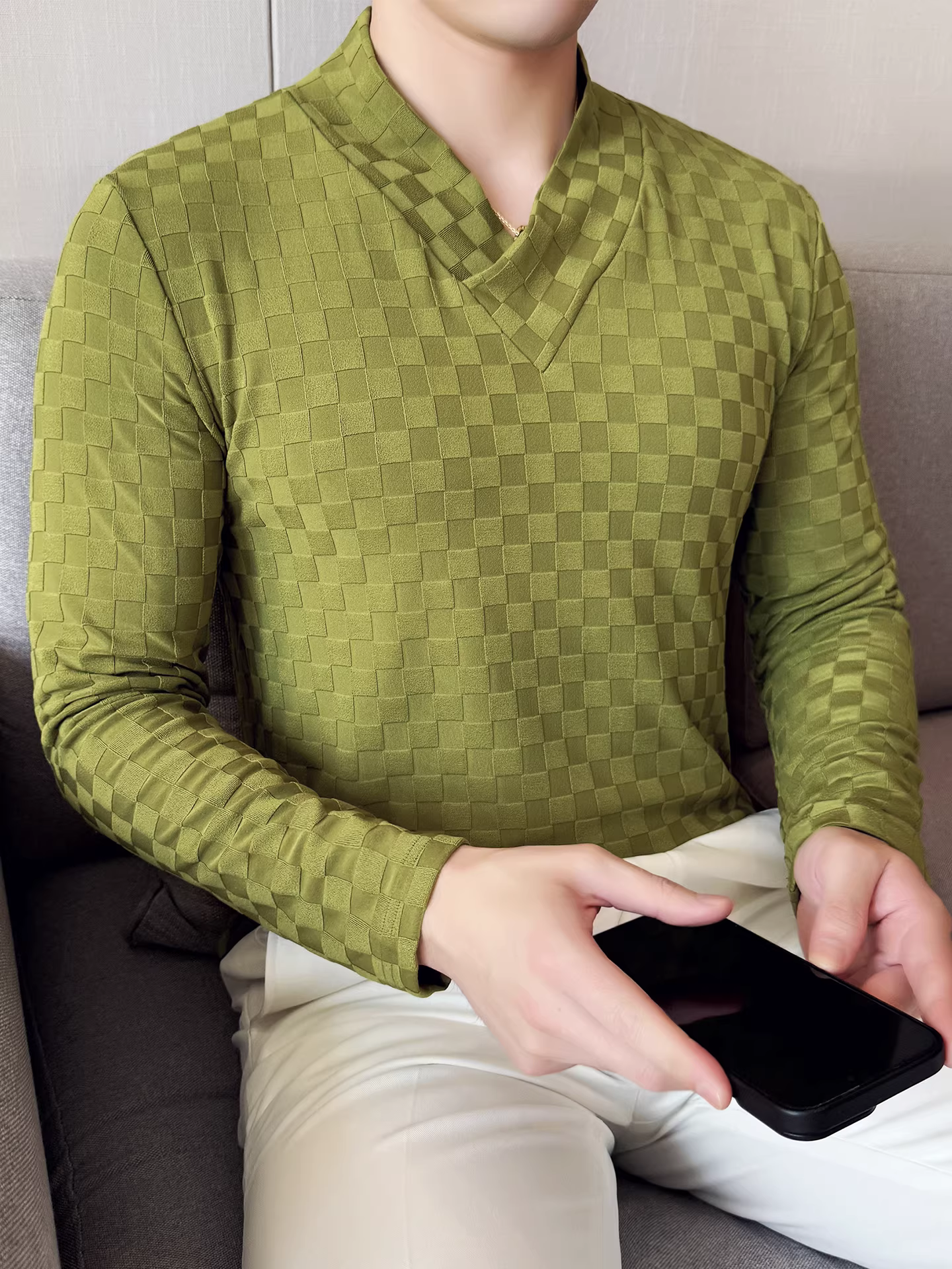 Áo thun dài tay cổ chữ V dành cho nam, thời trang thu đông mới, áo sơ mi kẻ sọc đa năng, kiểu dáng ôm sát, thời trang, đa năng