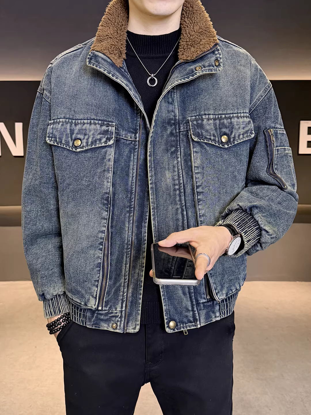 Áo khoác denim len cừu nam 2025 mới mùa đông lót lông dày giữ ấm dáng rộng cổ lông ngắn