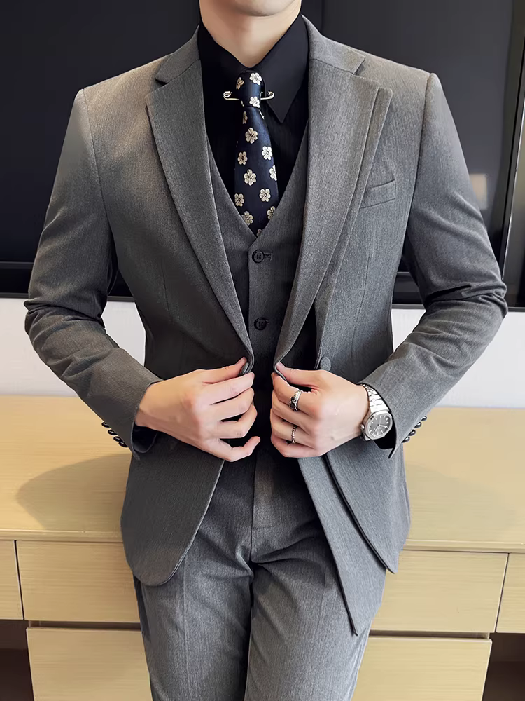 Bộ vest nam hai hàng khuy, thời trang công sở cao cấp, kiểu dáng ôm body thời thượng, bộ ba món lịch lãm