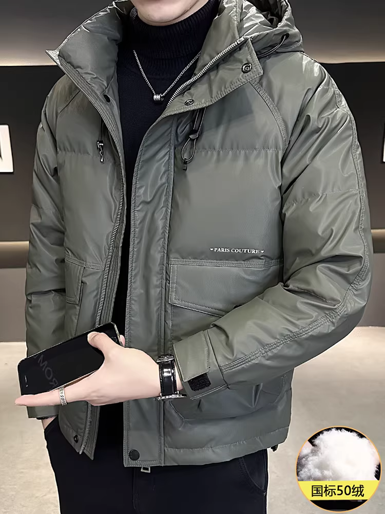 Áo khoác nam có mũ trùm đầu, chất liệu vải chống thấm ba lớp, kiểu dáng mới mùa đông 2025, cảm giác cao cấp, chống lạnh và ấm áp, áo khoác ngắn dày dặn.