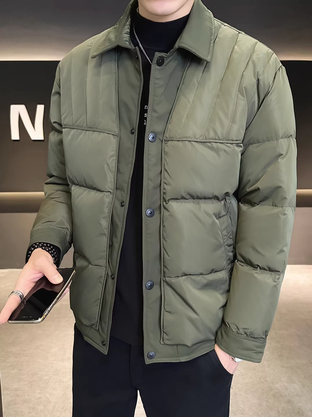 Áo khoác phao nhẹ phối viền cho nam, kiểu mới mùa đông 2025, đa năng và thời trang, áo khoác ngắn chất lượng cao.