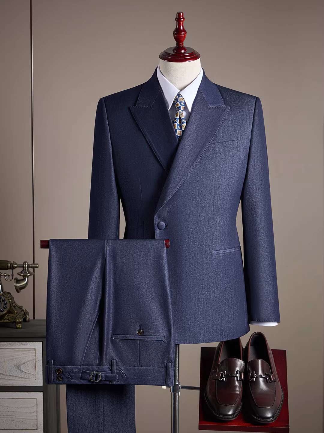 Bộ vest nam cao cấp chất liệu len Tencel, chất lượng cao, phong cách kinh doanh lịch lãm, đa năng, ôm dáng, không nhăn.