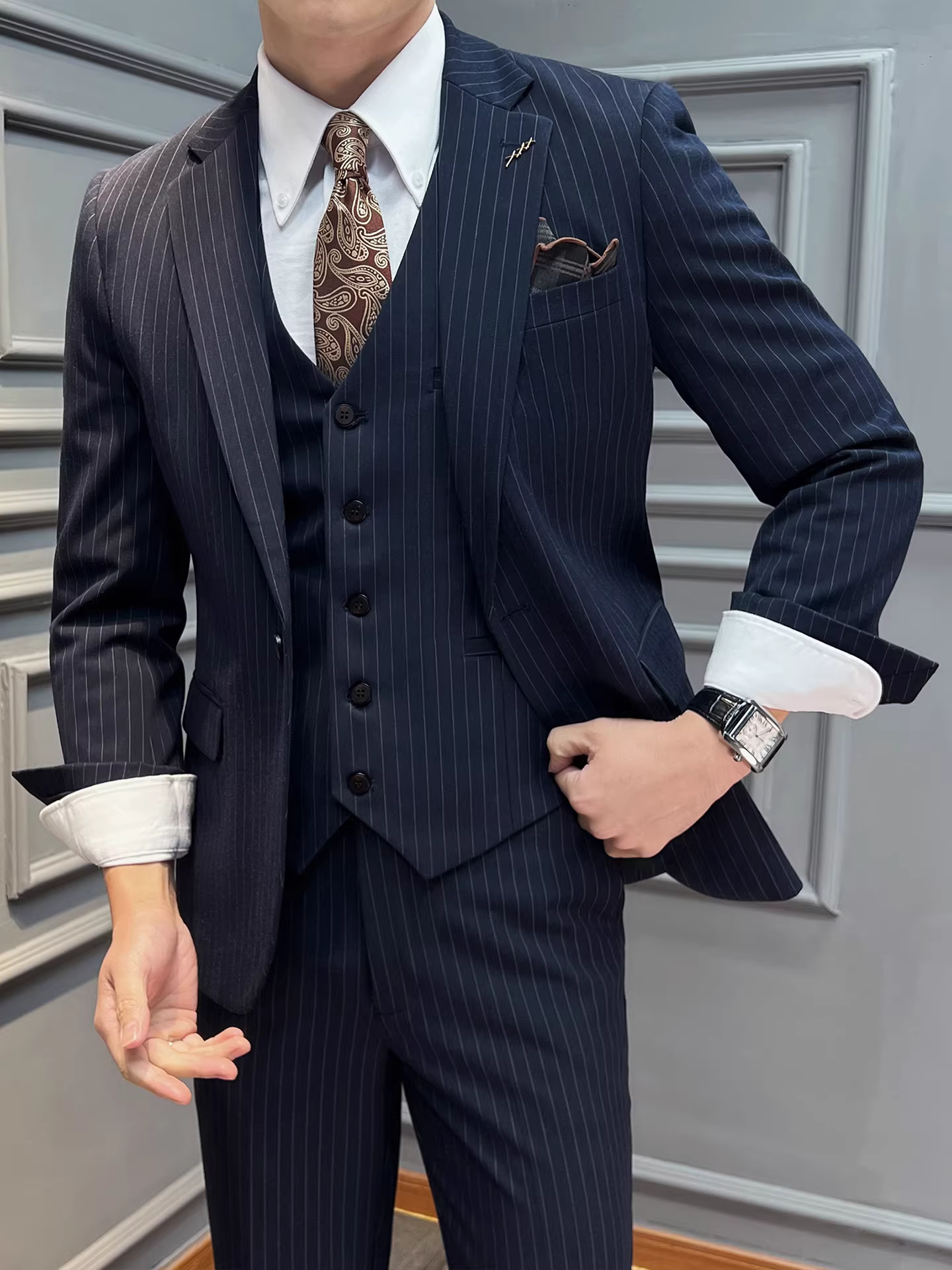 Bộ vest kẻ sọc một nút dành cho nam, cao cấp, ôm dáng, lịch lãm, thời trang, phong cách công sở, vest cưới, bộ ba món