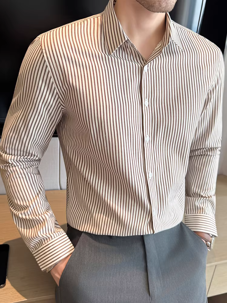 Áo sơ mi nam sọc nhuộm sợi, tay dài, kiểu mới thu đông 2025, phong cách thường ngày, đa năng, ôm dáng, lịch sự, không nhăn, dễ chăm sóc