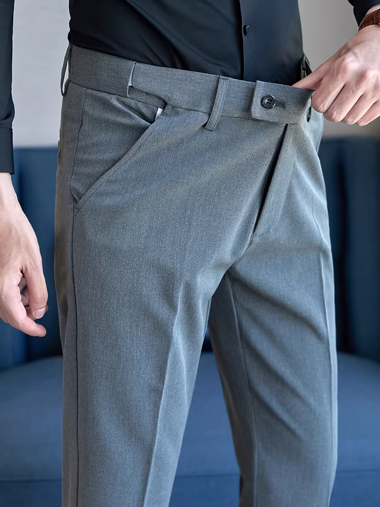 Quần âu nam chất liệu thun co giãn, kiểu dáng xuông, màu trơn cao cấp, đa năng, chất liệu mềm mại, ôm dáng, lịch sự và không nhăn.