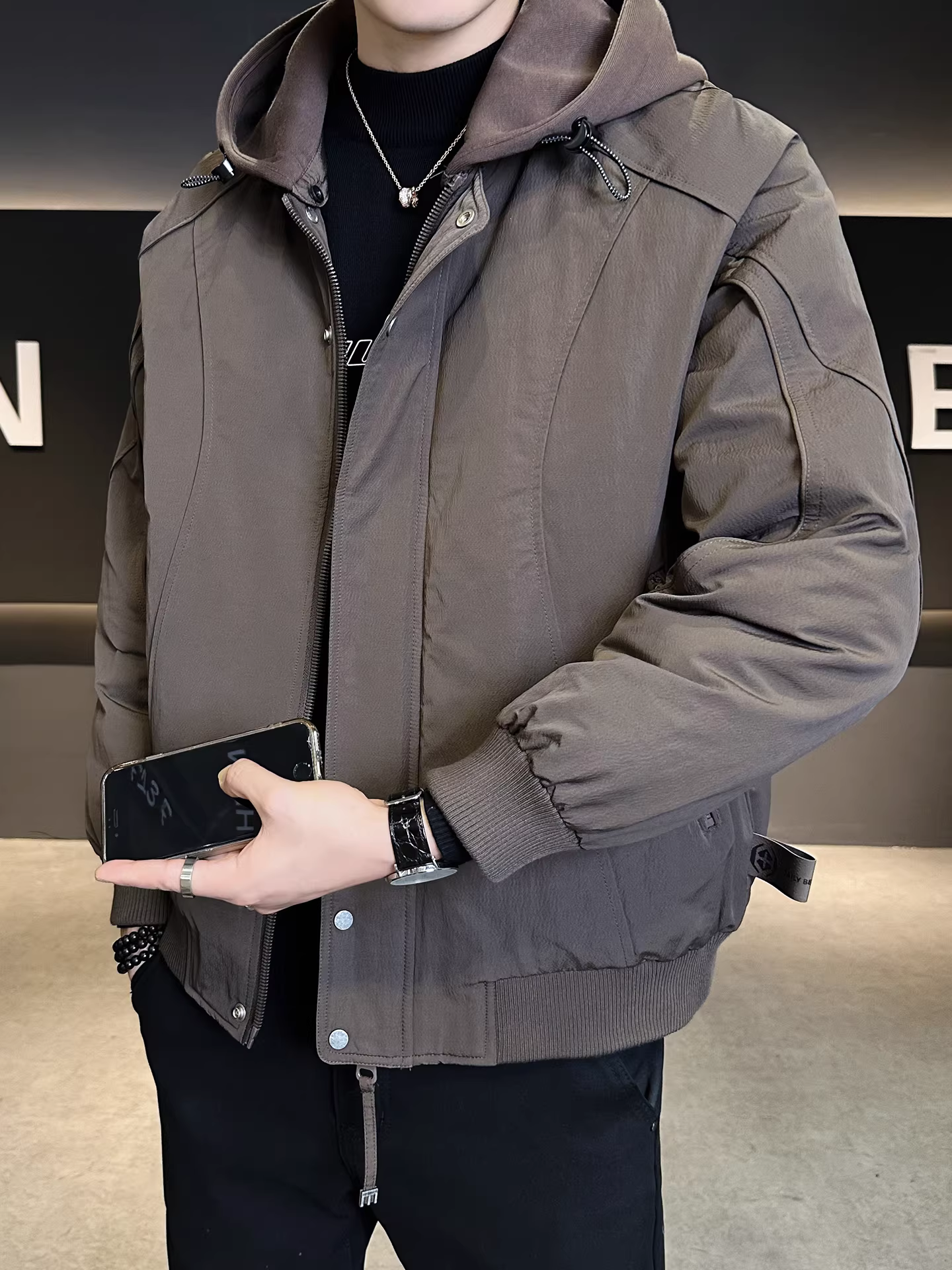 Áo khoác lông vũ có mũ trùm đầu, dáng rộng nhẹ nhàng dành cho nam, mùa đông 2025, chất lượng cao, kiểu dáng công sở, ngắn, dày dặn, ấm áp