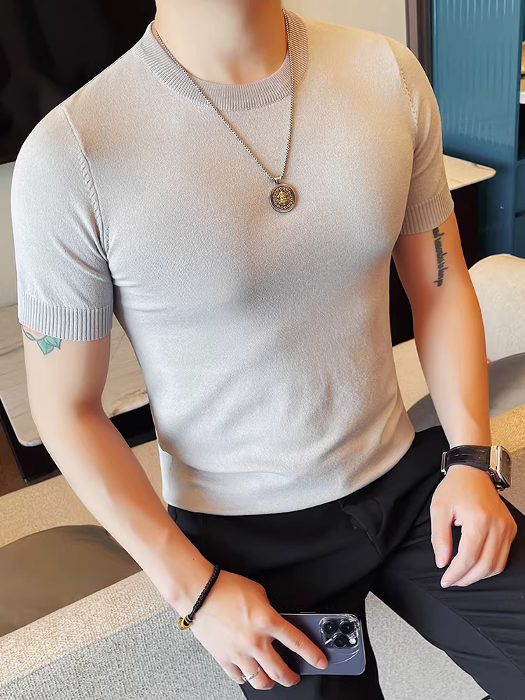 Áo thun nam ngắn tay bằng vải lụa băng dệt kim, mát mẻ và thoáng khí trong mùa hè, áo cổ tròn thời trang và đa năng.