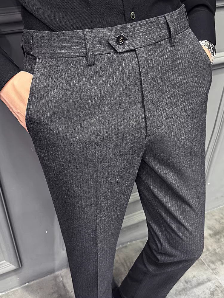 Quần âu nam lưng thun thu đông 2025 thời trang mới kiểu dáng hiện đại sọc kẻ ôm dáng ống côn quần vest công sở